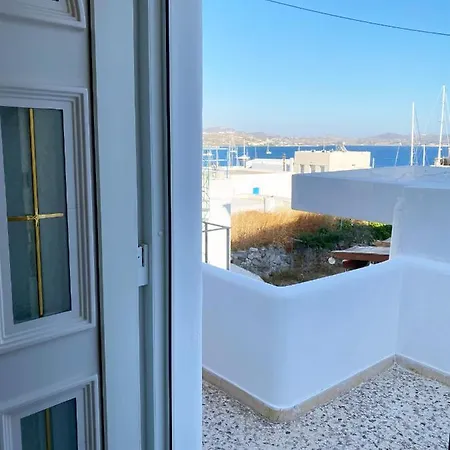 Amalthia Milos Apartment *