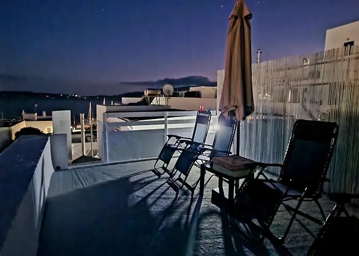 Amalthia Milos, Town Center Adamantas (Milos)